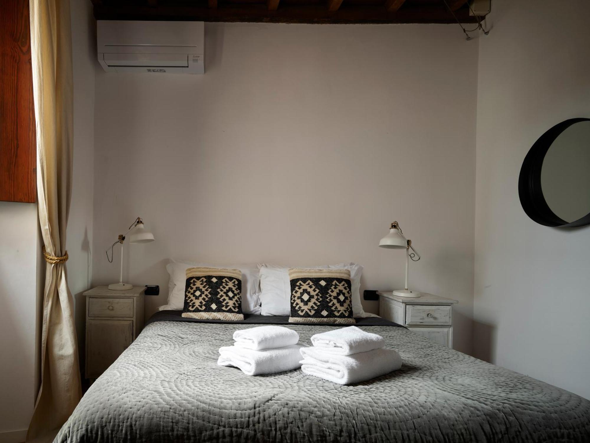 One Of A Kind Near The Duomo W/Balcony Palace Apt 佛罗伦萨 外观 照片